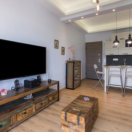 Stratum Apartment By Lobbysquare Атина Екстериор снимка