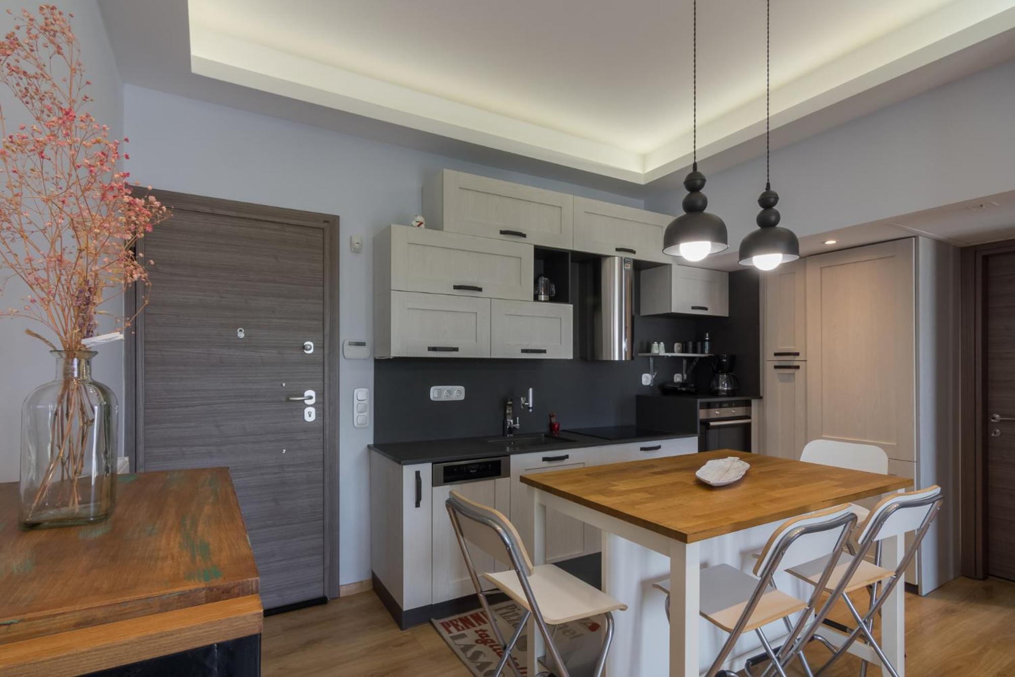 Stratum Apartment By Lobbysquare Атина Екстериор снимка