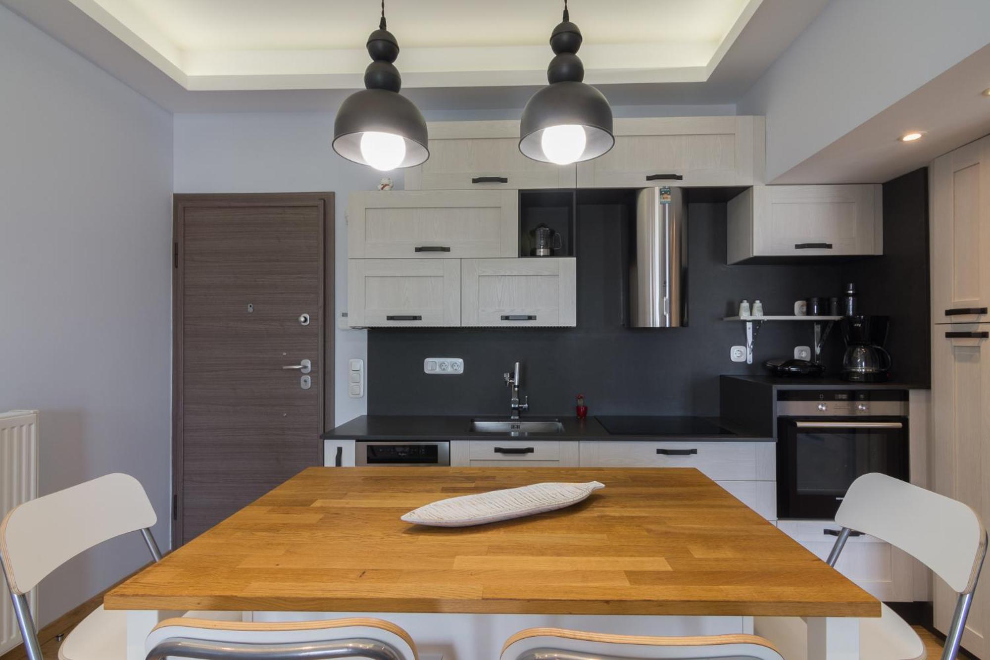 Stratum Apartment By Lobbysquare Атина Екстериор снимка